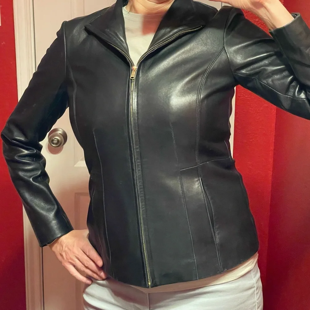 COLE HAAN Women’s leather/lamb skin jacket - Picture 7 of 13